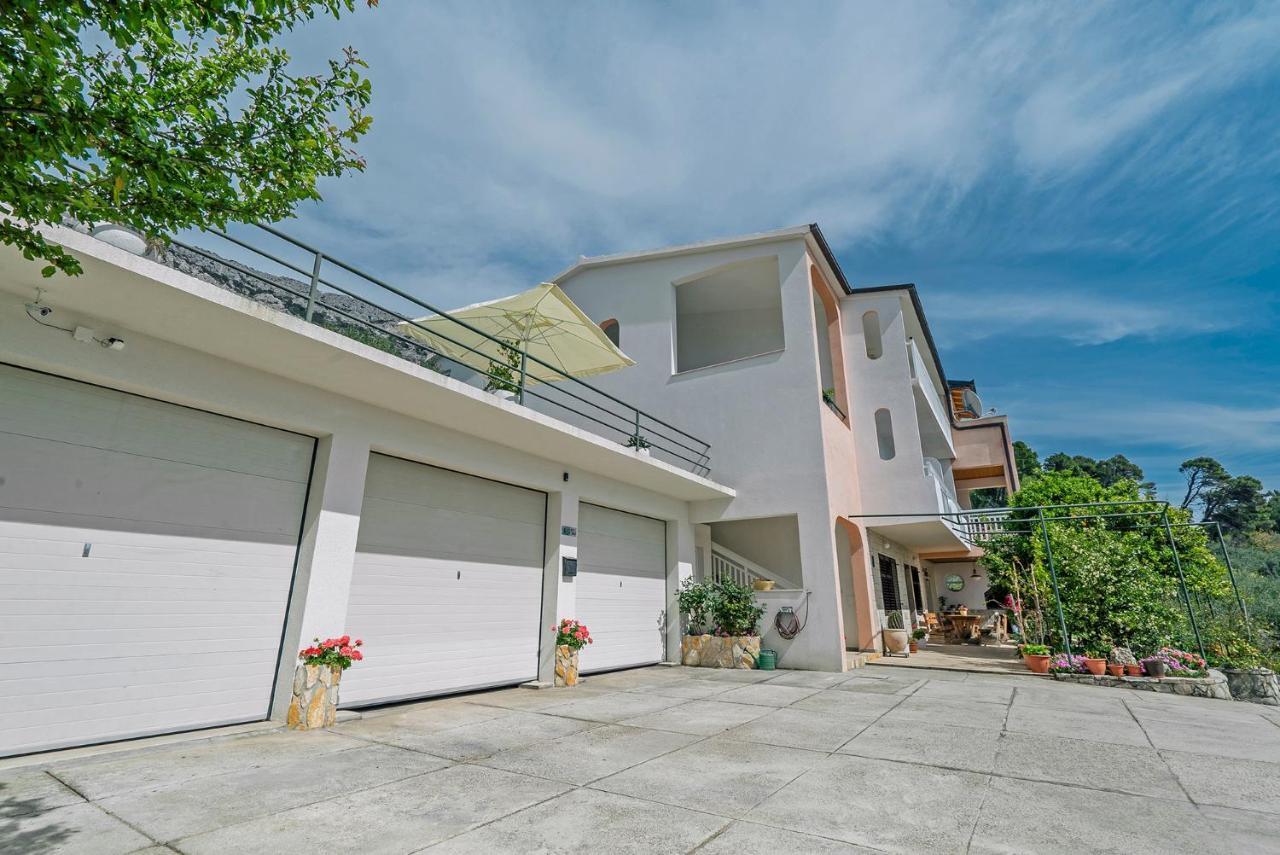 Adria Brela Apartments Exterior foto